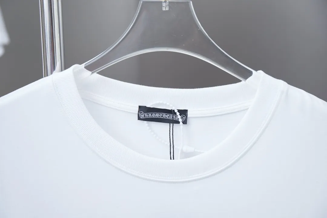 🅿️210 Ch*ome Hearte 25SS early spring new style, thick printed hot diamond short sleeves, light luxury, essential item for daily commuting for men and women, correct version, welcome to compare, detailed features · 320g 100% pure cotton double yarn jersey fabric · Special thickened 32 pieces of double-strand 1X1 threads custom dyed in the same vat · Imported Australian matte pearlescent diamonds ➕ Three-dimensional thick plate Croix heart letters · Double-needle sewing and cross-seam technology · Original main mark, washed tag, brand moisture-proof paper packaging Color: black/white/rose red/blue Size: S/M/L/XL